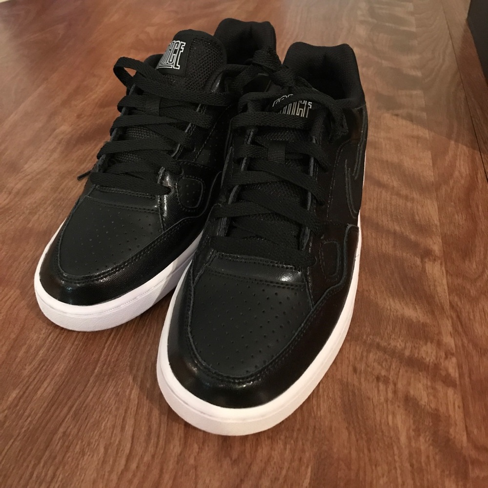 Womens Nike Force. Size 8.5 or 6 in boys.