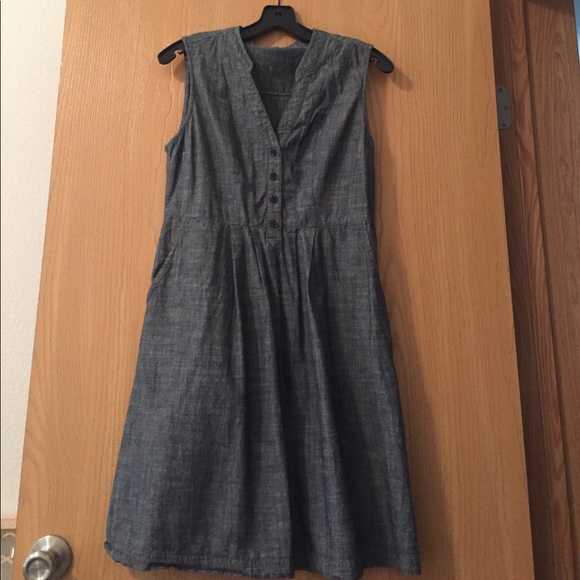 Fossil Dresses & Skirts - Fossil brand chambray dress