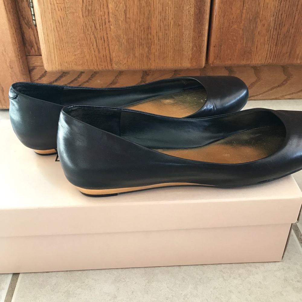 Bcbgeneration Flats. Very Cute!! - image 2