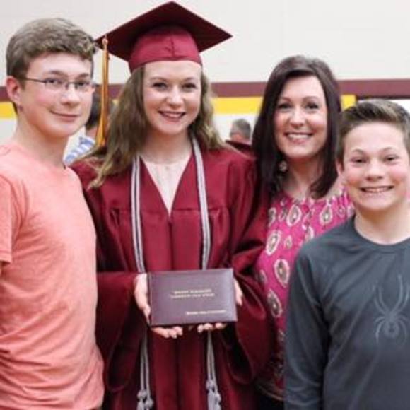 Meet your Posher, Marti - Picture 1 of 1