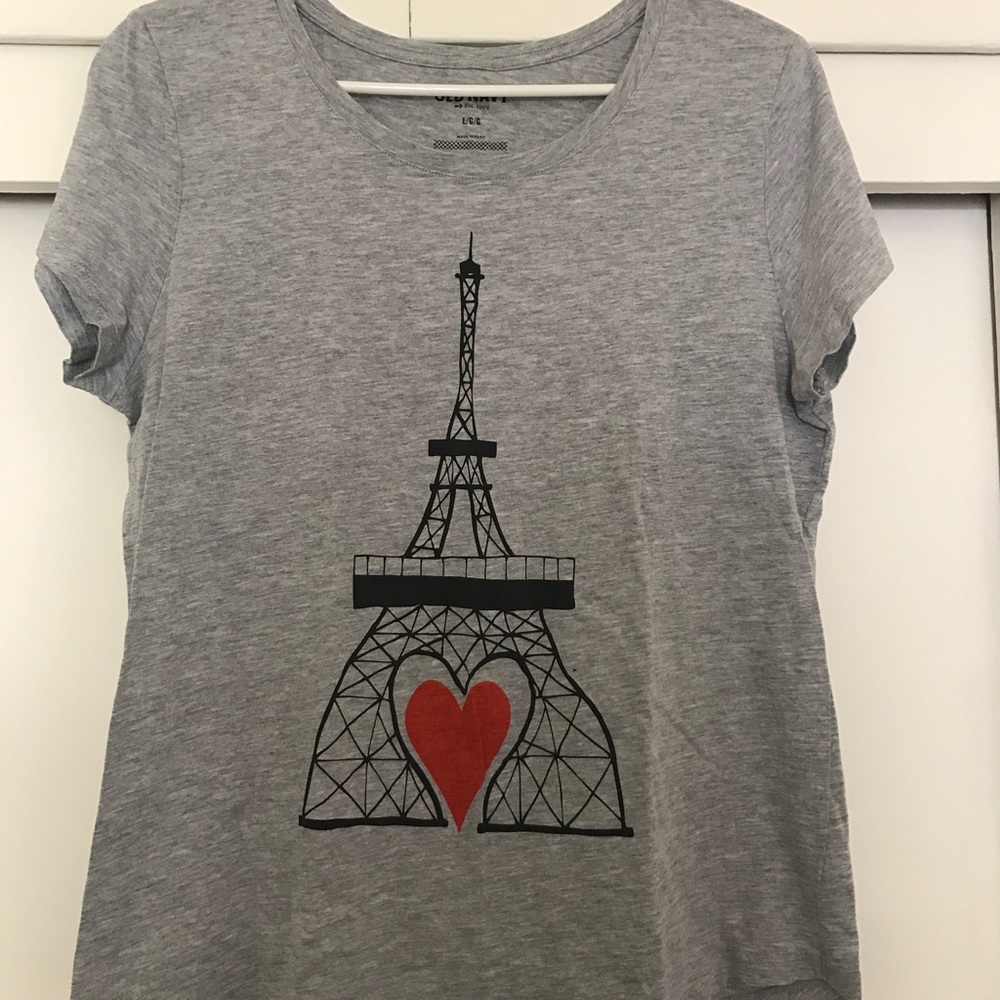Cute heather gray t-shirt