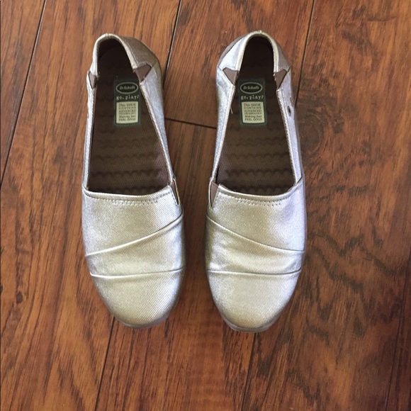 dr scholls silver flats