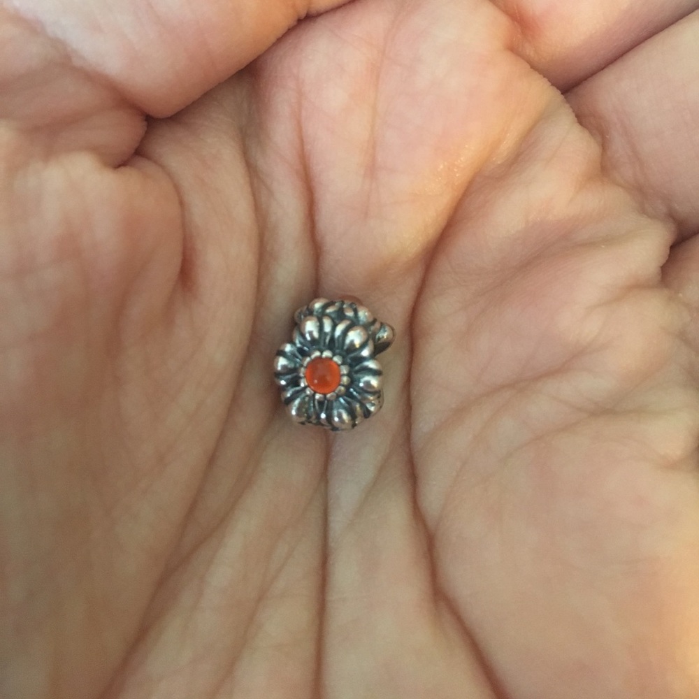 Pandora flower charm