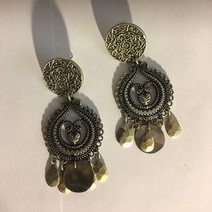 Dangle earrings