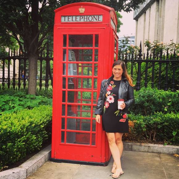 Meet your Posher, Caroline - Picture 1 of 1