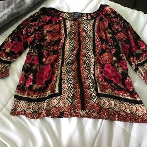 3/4 floral top