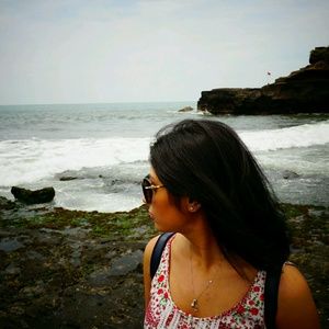 Meet your Posher, Anuja