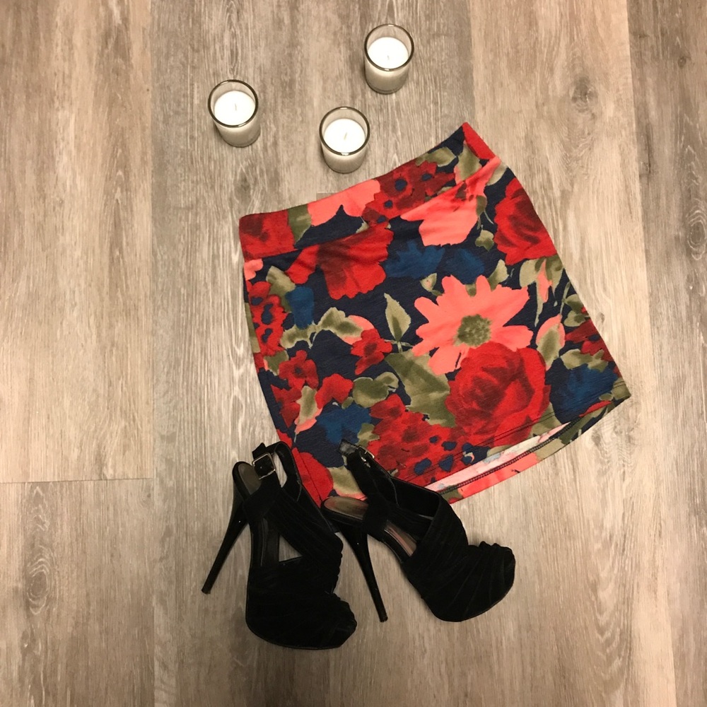 Forever 21 Skirt - Picture 3 of 5