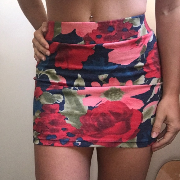 Forever 21 Skirt - Picture 4 of 5