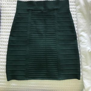 Hunter green bcbg bandage skirt