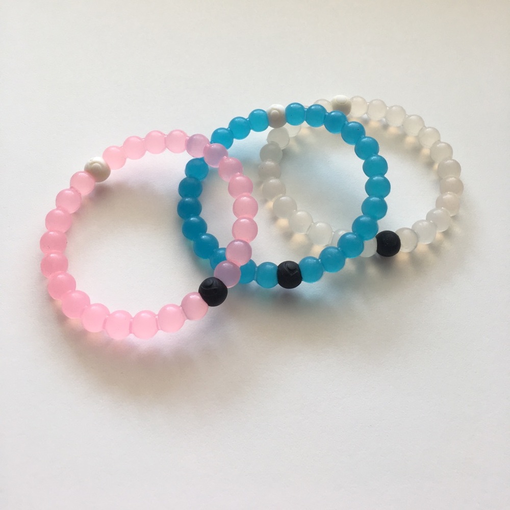 ⭐️3 for 1 Price ⭐️ Blue, Pink, and White Lokai's