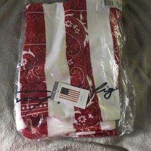 Tommy American flag towel