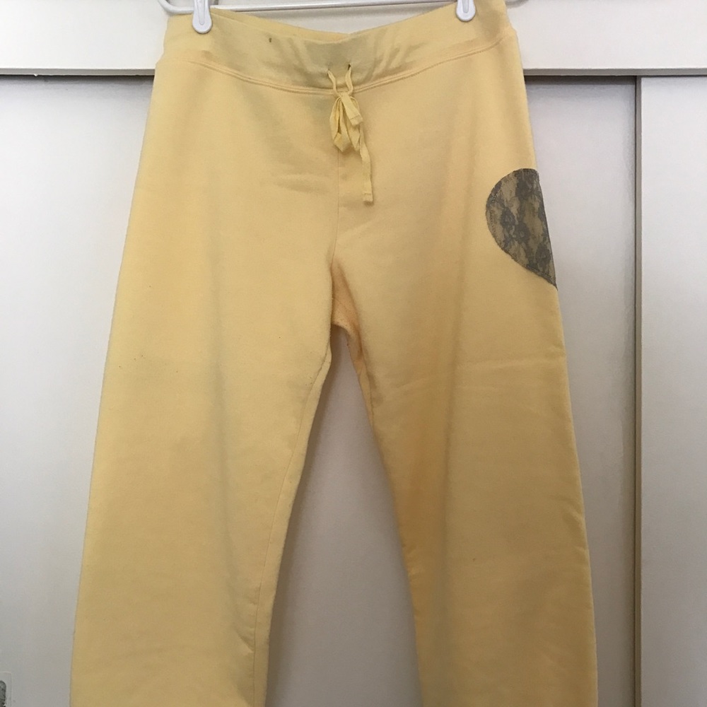 Cropped sweatpants
