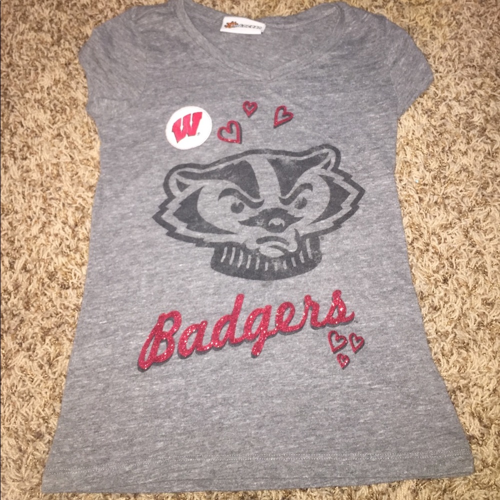 Girls badger tee