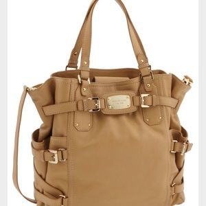 Michael Kors gansevoort tote. Preowned brown