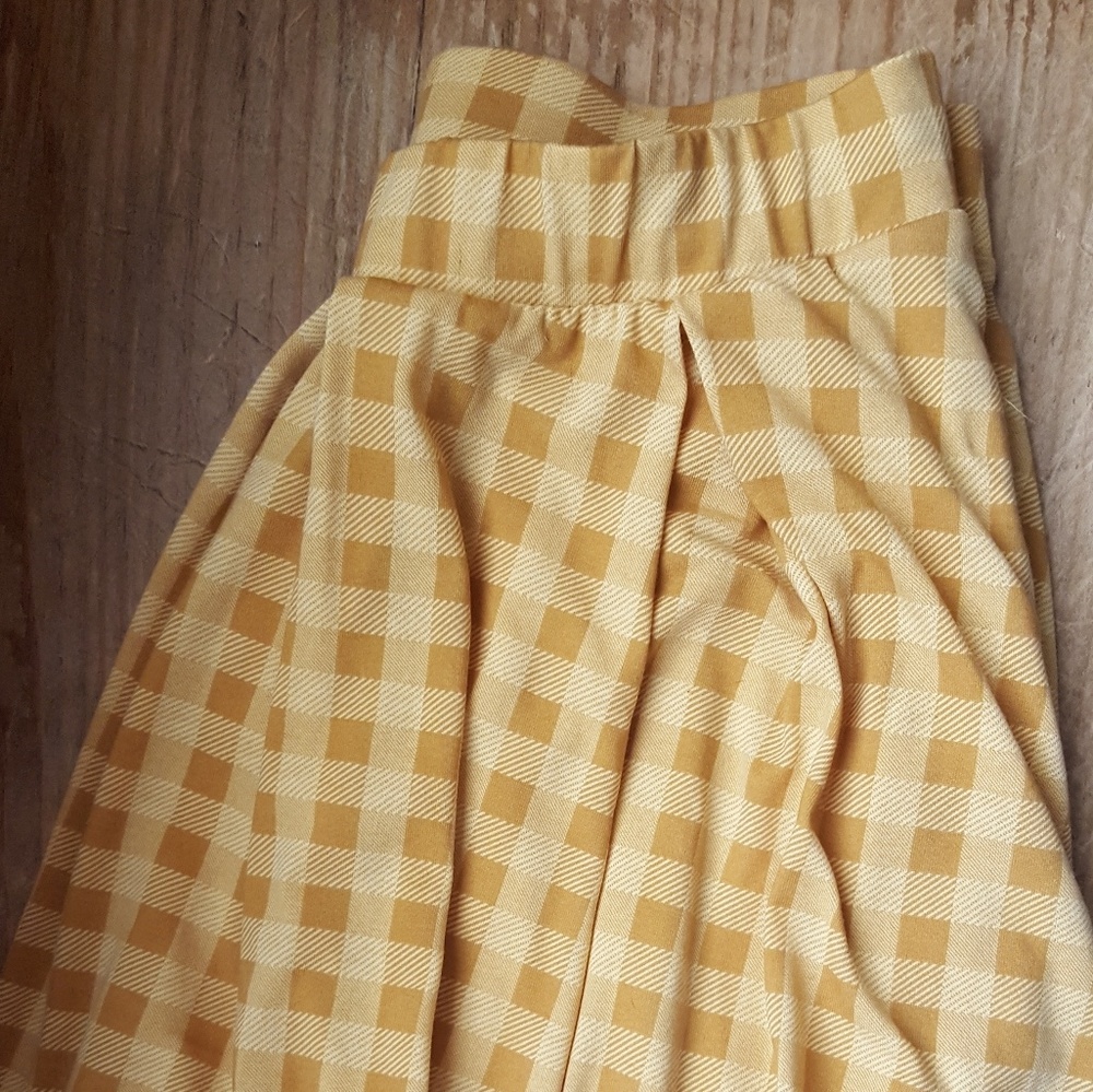 Small - LuLaRoe Madison Skirt