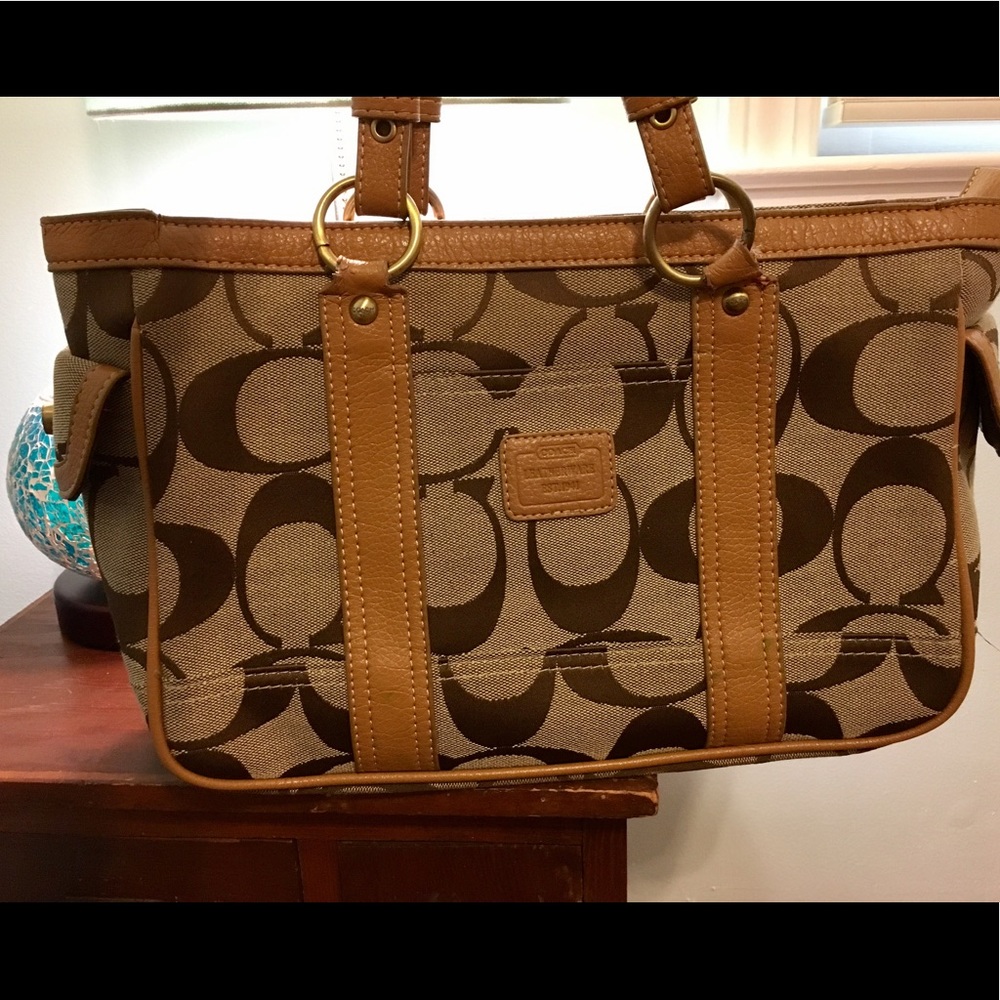 Coach Shoulder Bag