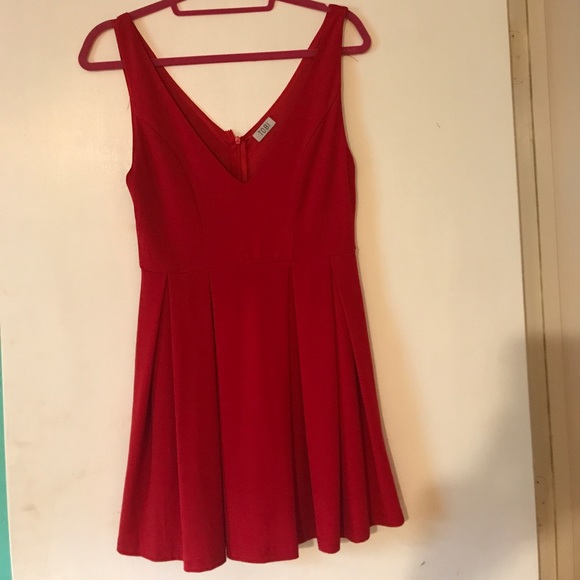 Tobi Red Dress - Picture 2 of 2