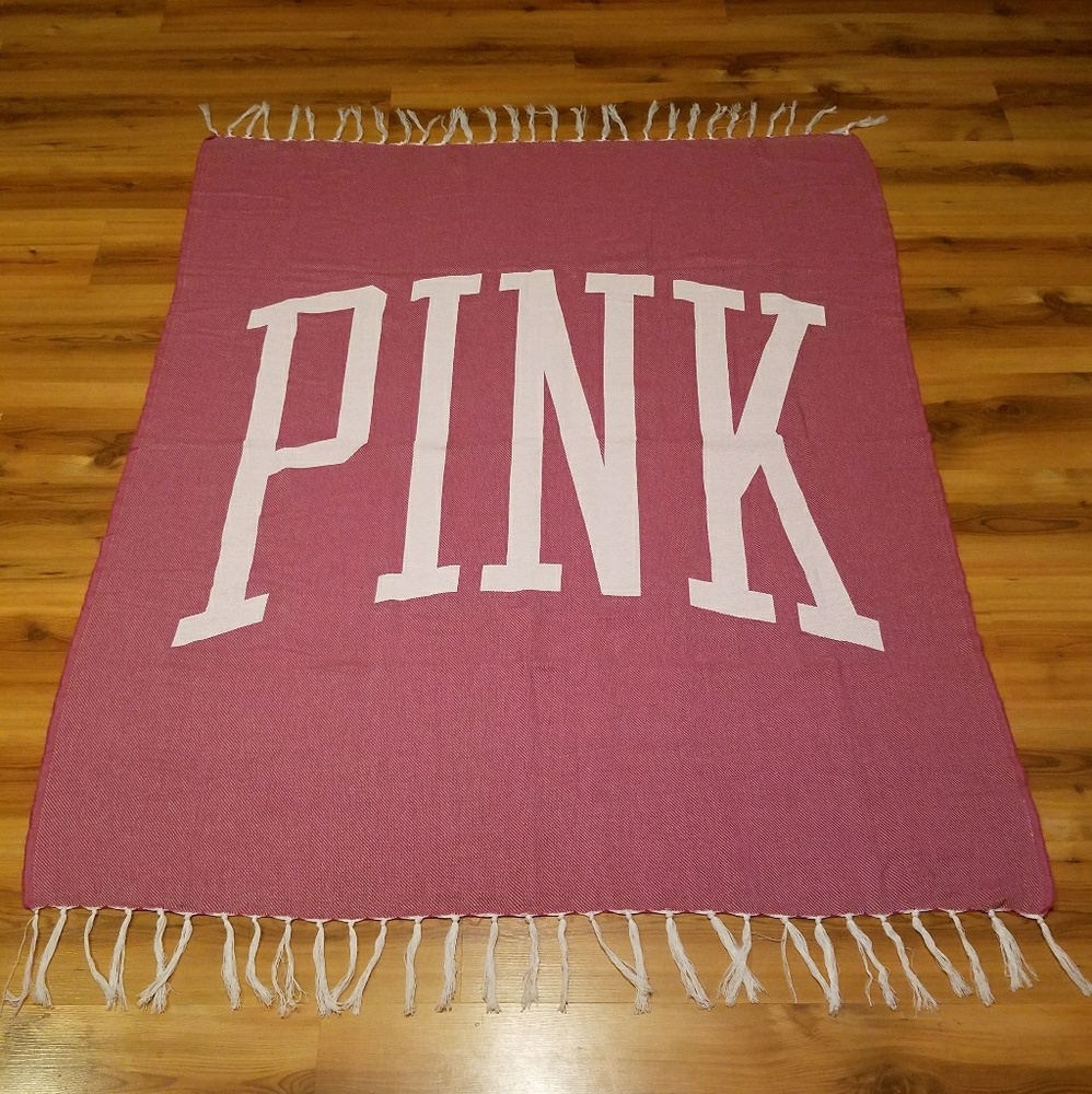 ***SOLD*****VS PINK THROW:) MAUVY PINK&WHITE