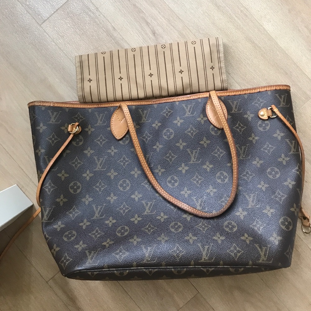 Louis Vuitton Neverfull