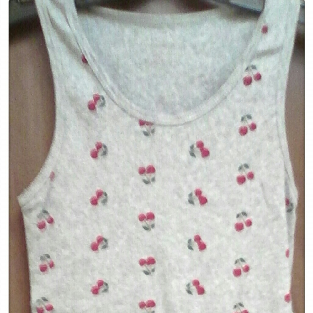 🍒🍒Ladies ribbed tank top🍒🍒 ~