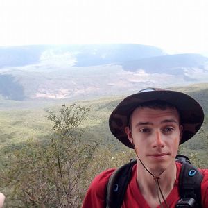 Meet your Posher, Tom