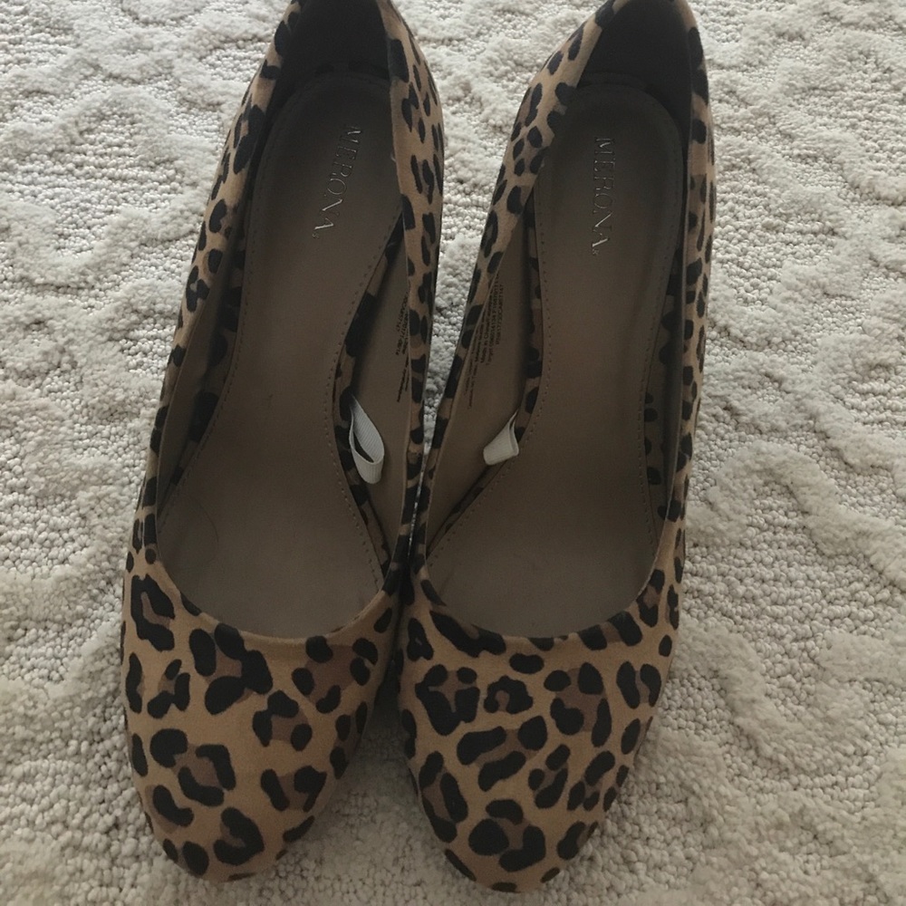 Leopard Pumps