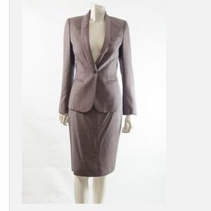 Alexander McQueen light wool skirt suit.