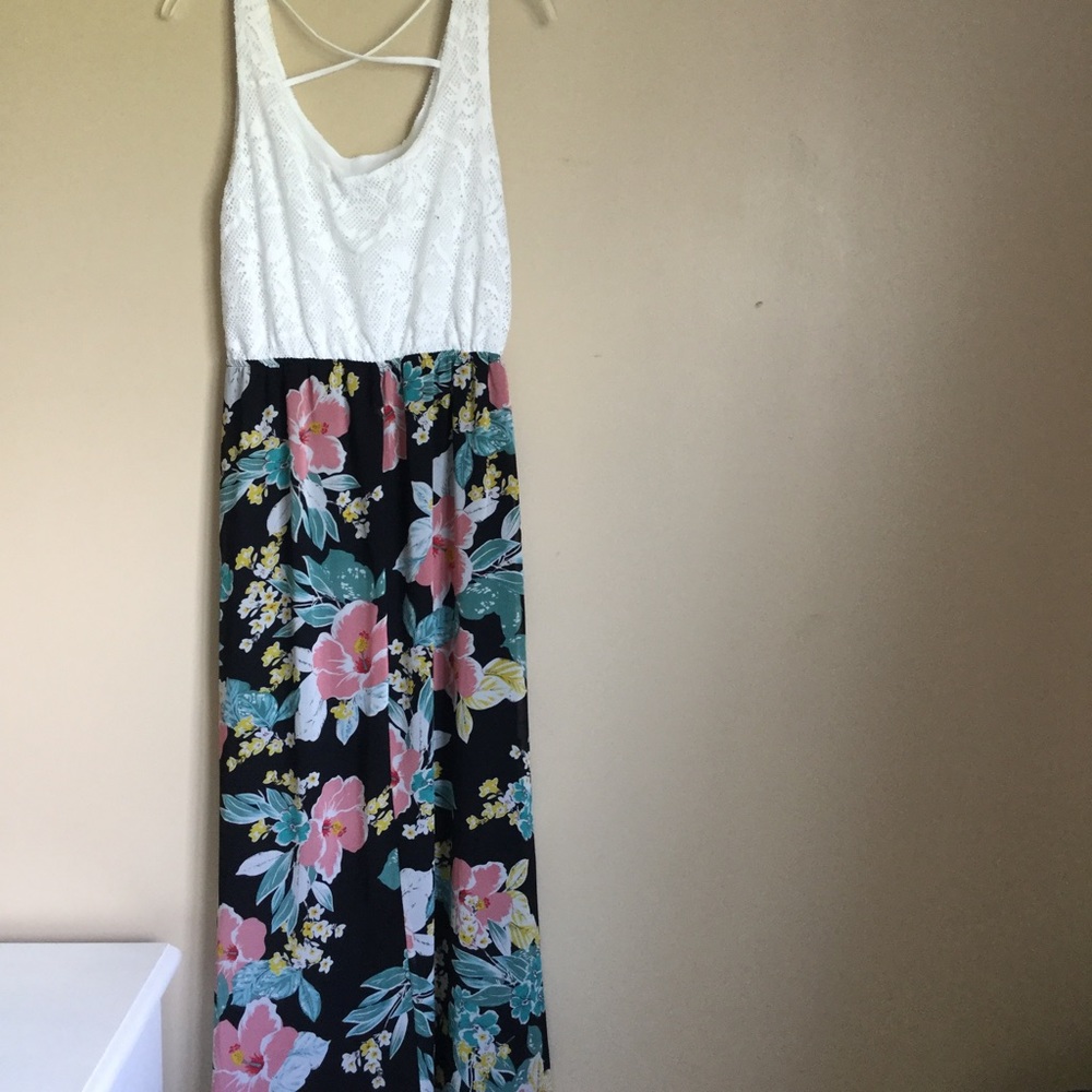 Maxi Dress White Top / Floral Bottom