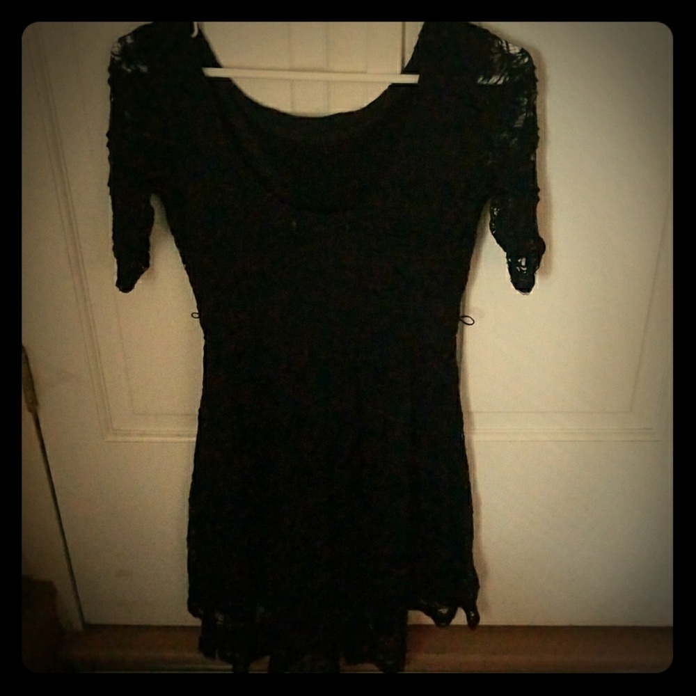 Black half sleeve dress