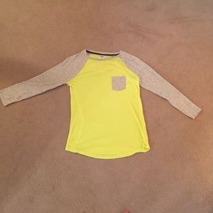 3/4 sleeved shirt