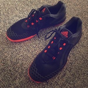 New Adidas men's tennis shoes size 12