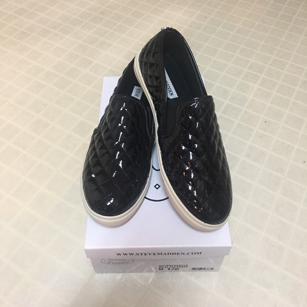 Steve Madden Quilted Flats