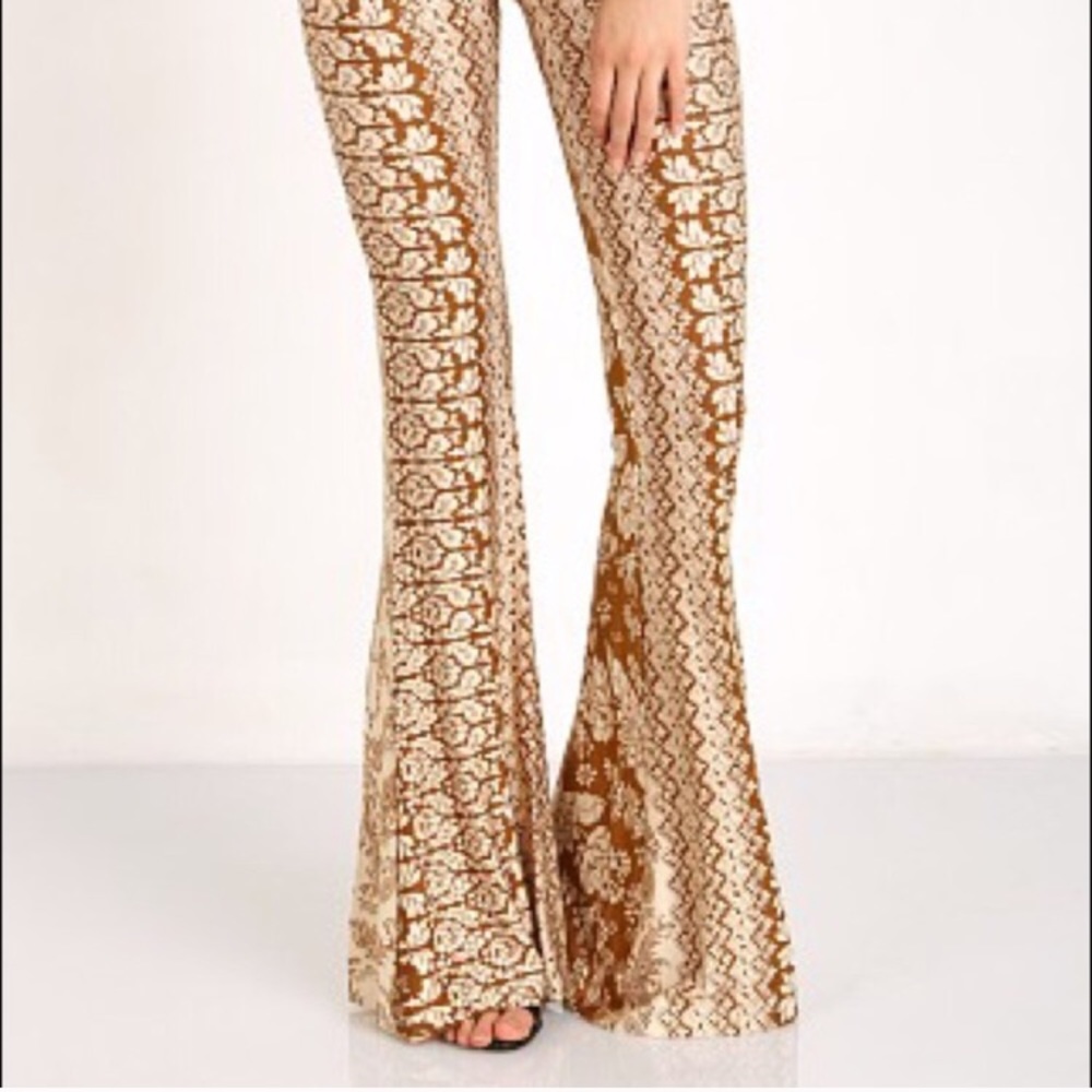 Novella Royale Janis Bells, Rust Hazley, Large