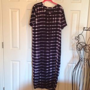 NWOT Navy White Tye Dye Flow Maxi