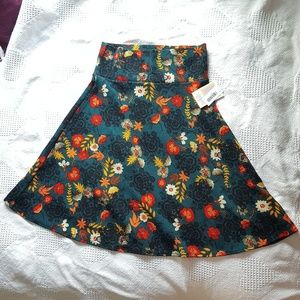 NWT Large  LuLaRoe Azure floral skirt