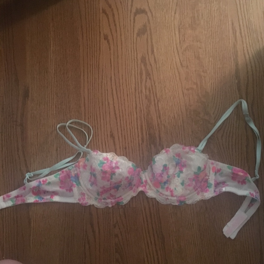 PINK / white floral bra