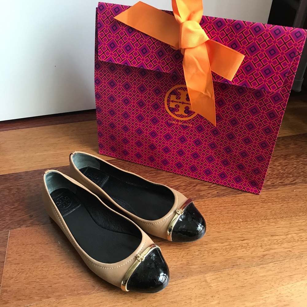 Tory Burch Tan Black Flats