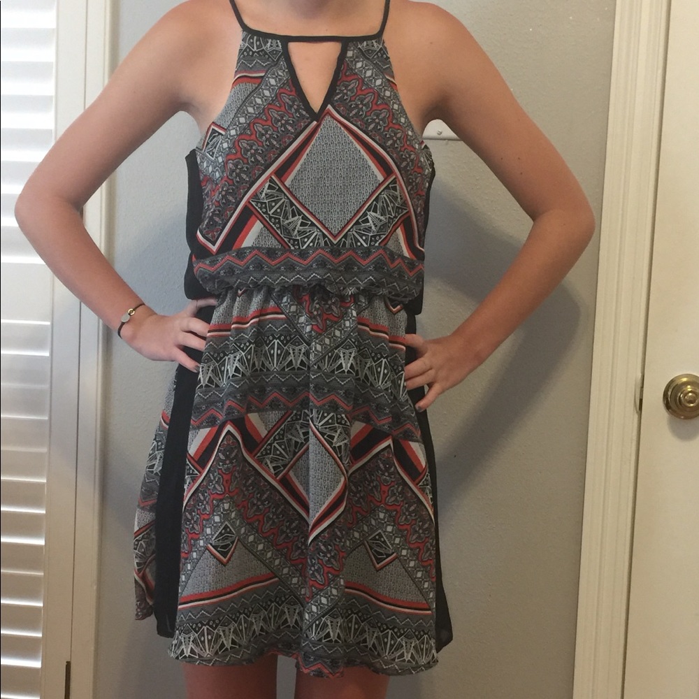 Sleeveless Black multicolored dress. size S