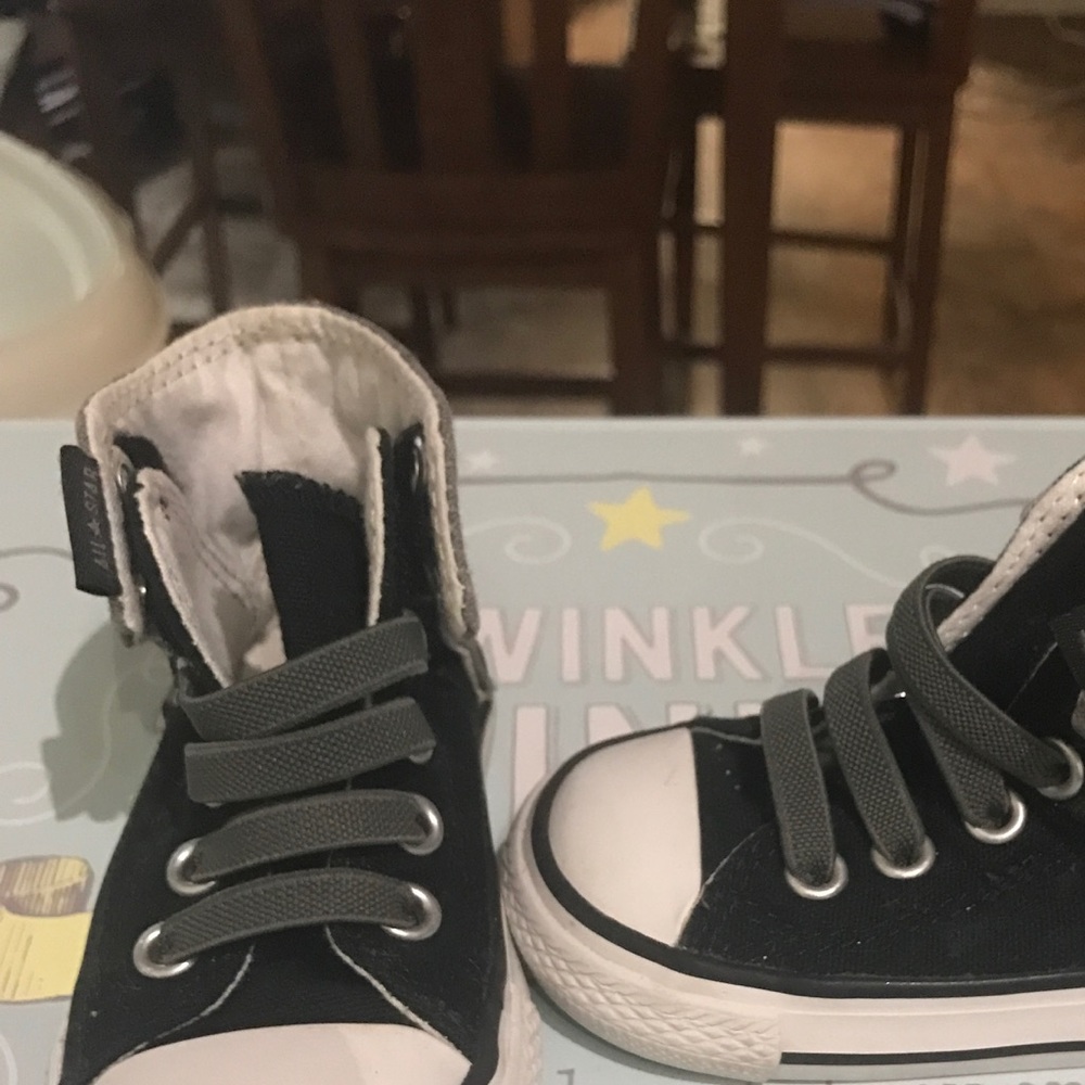 Infant converse. Only worn once