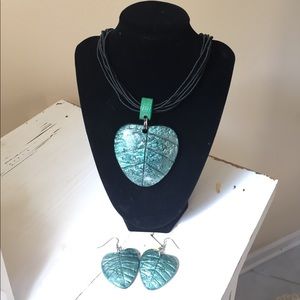 🌿Green Leaf Necklace and Earring Set🌿