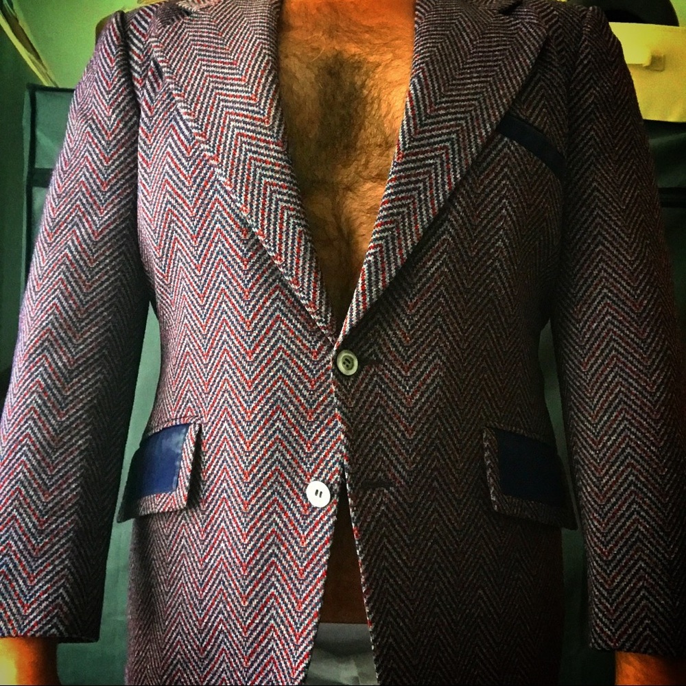 Vintage wool blazer w/ suede accent pocket flaps.