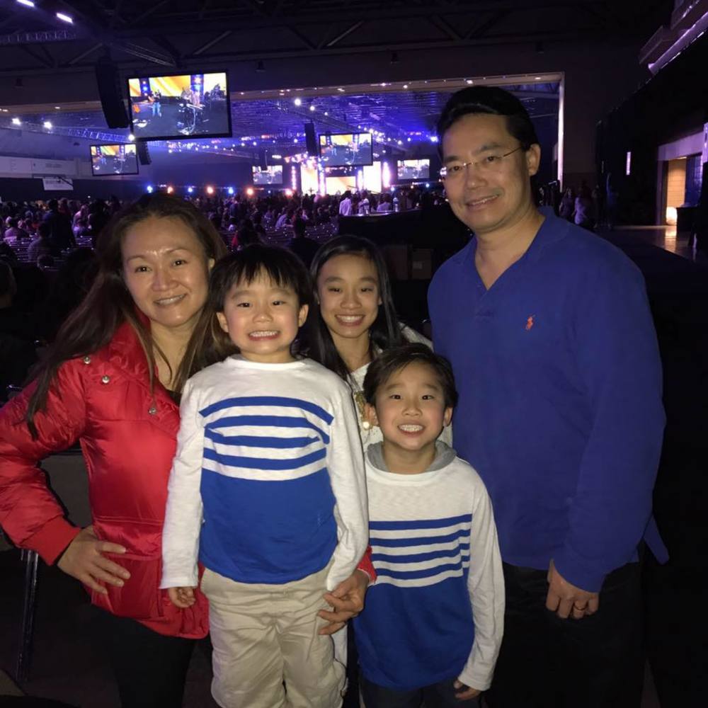 Meet your Posher, Bee