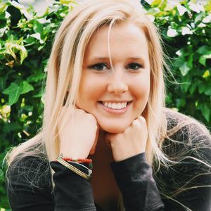 Meet your Posher, Caroline