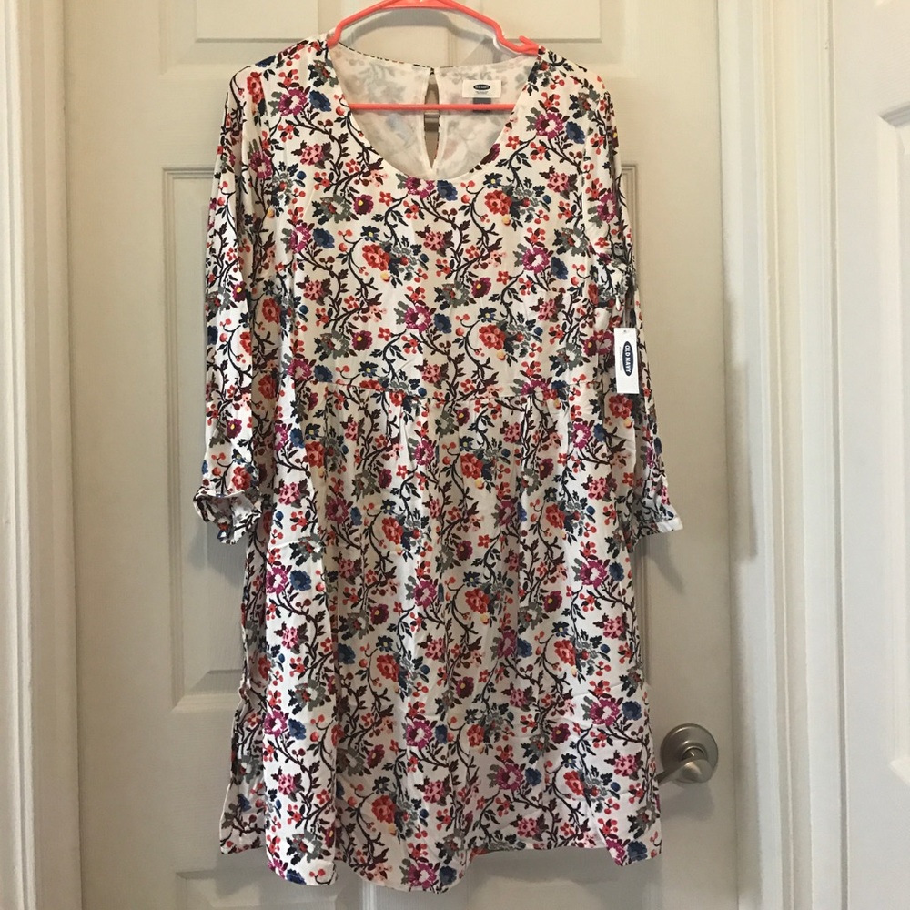 SOLD BNWT Old Navy Dress