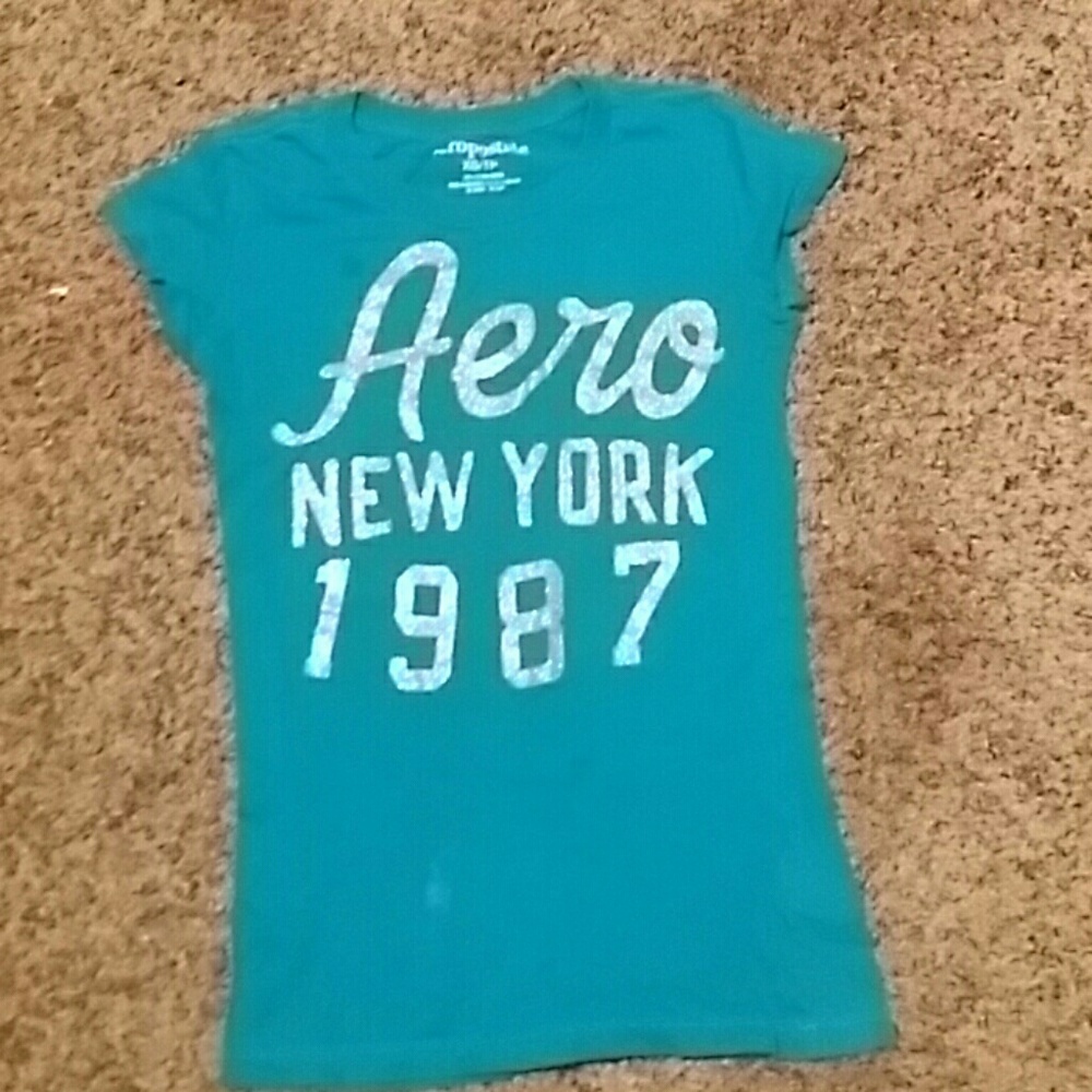 Aeropostale Tight shirt!!! 9/10 condition