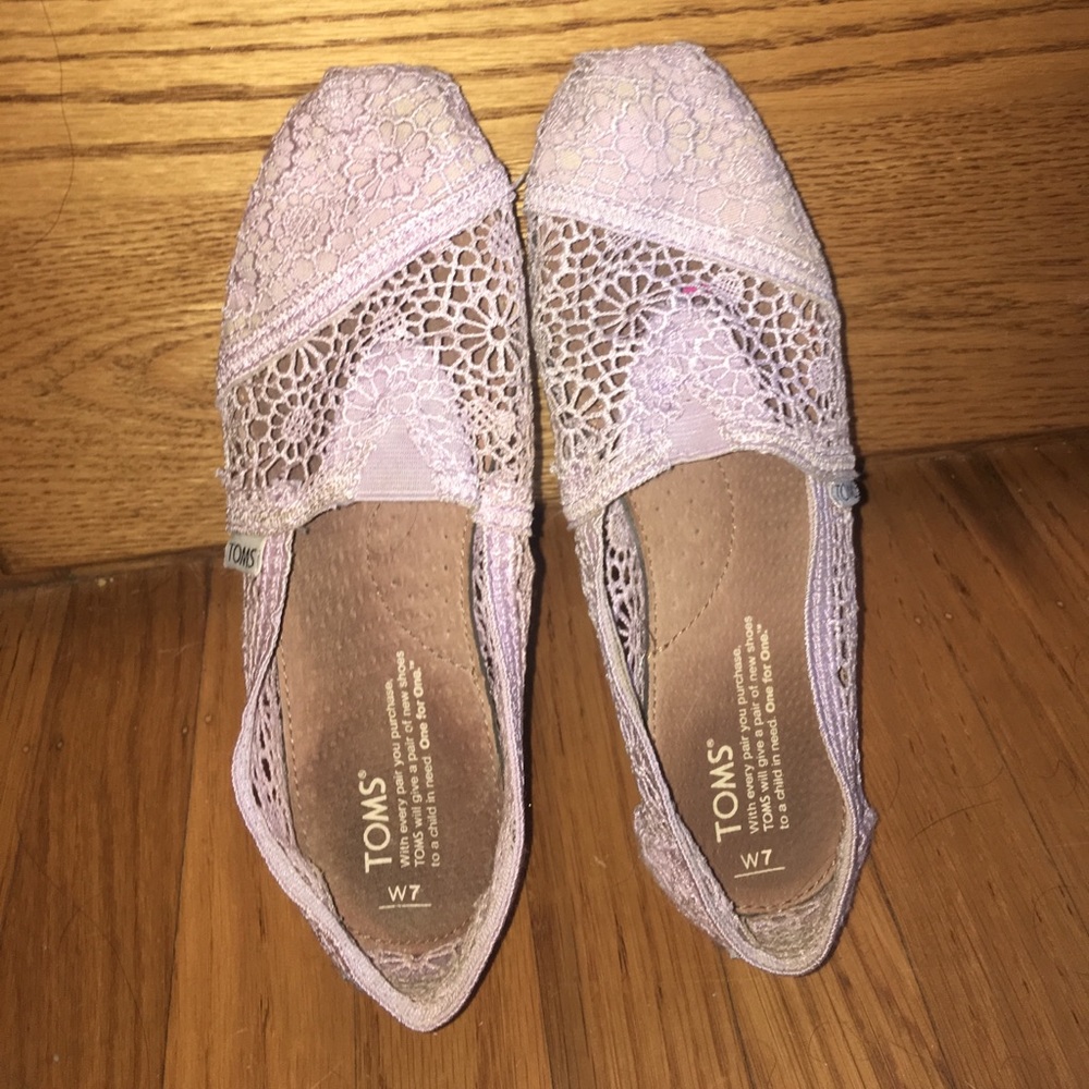 Lace Toms