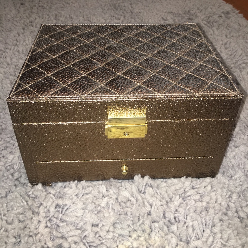 Makeup Box