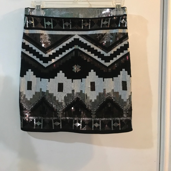 Black, grey, and silver skirt - Picture 2 of 2