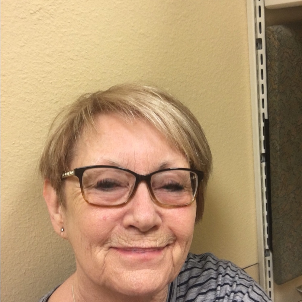 Meet your Posher, Sharon